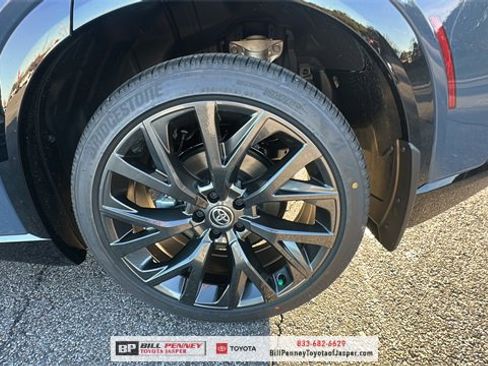 New 2025 Toyota Crown Signia Limited image 19