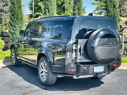 Used 2024 Land Rover Defender 130 X image 3