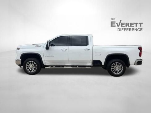 Used 2024 Chevrolet Silverado 2500 LTZ w/ LTZ Convenience Package AWD/4WD image 4