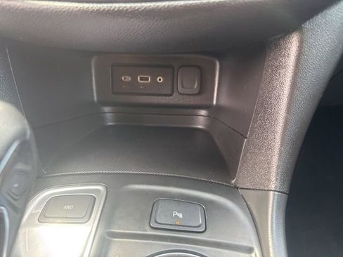 Used 2024 Chevrolet Equinox LT AWD/4WD image 19