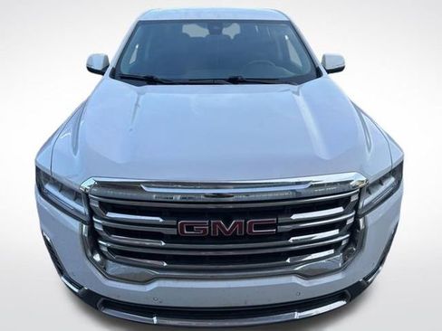 Used 2023 GMC Acadia SLE FWD image 3