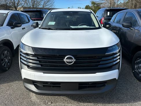 New 2026 Nissan Kicks S image 2