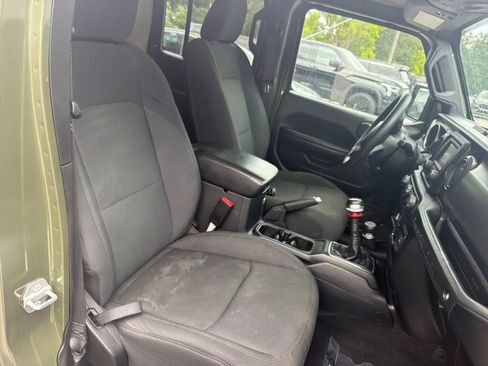 Used 2021 Jeep Wrangler Unlimited Sport AWD/4WD image 19