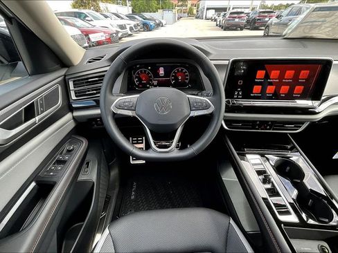 New 2026 Volkswagen Atlas Peak Edition AWD/4WD image 19