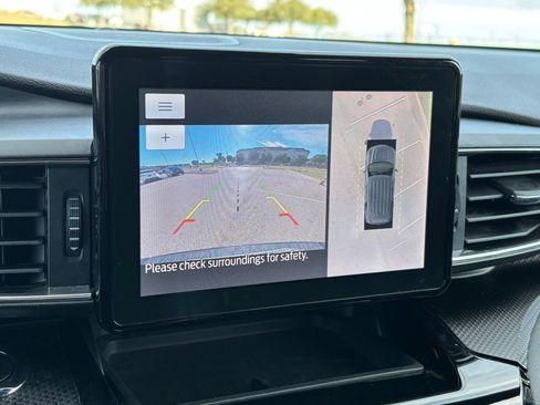 Used 2022 Ford Explorer ST-Line w/ Class IV Trailer Tow Package image 22