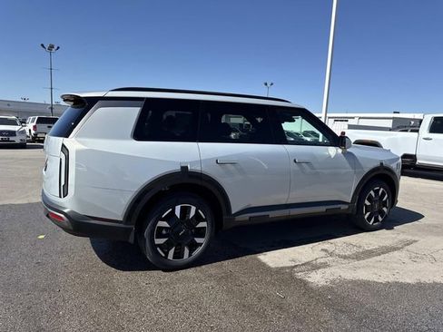 New 2027 Kia Telluride S image 2