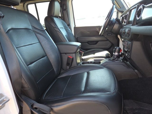 Used 2020 Jeep Wrangler Unlimited Sahara AWD/4WD image 18
