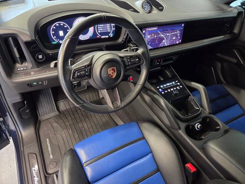 Certified 2024 Porsche Cayenne Turbo GT AWD/4WD image 4