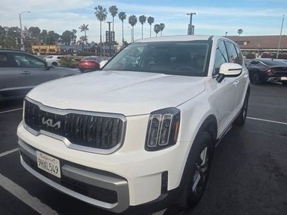 Used 2024 Kia Telluride LX
