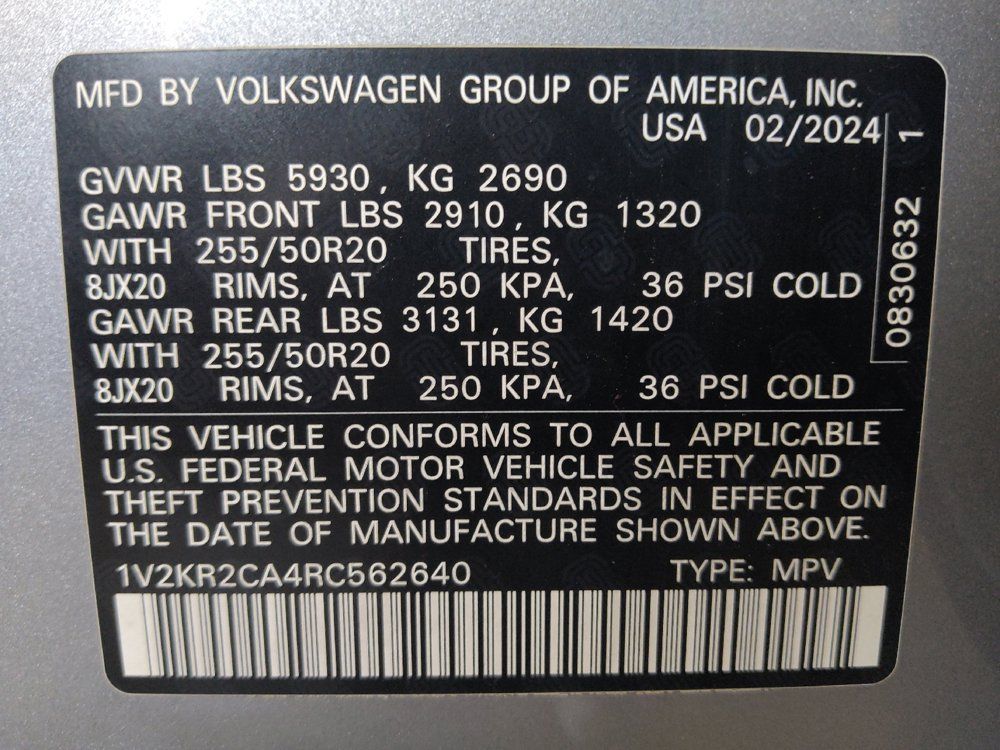 Used 2024 Volkswagen Atlas SE AWD/4WD image 33