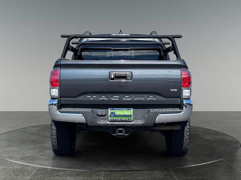 Used 2023 Toyota Tacoma TRD Off-Road AWD/4WD image 8