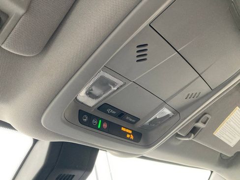 Used 2024 GMC Terrain SLE image 26