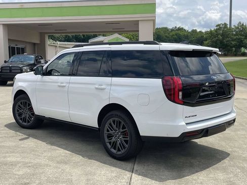 New 2025 Ford Expedition Platinum w/ Stealth Performance Package AWD/4WD image 5
