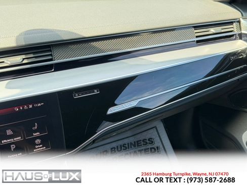 Used 2020 Audi S8 L w/ S8 Executive Package AWD/4WD image 29