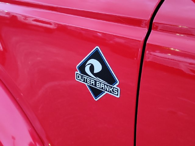 Used 2023 Ford Bronco Outer Banks AWD/4WD image 8