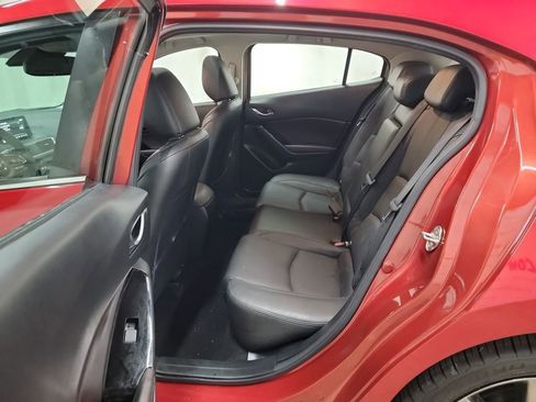 Used 2018 MAZDA MAZDA3 Grand Touring w/ Premium Equipment Package image 11