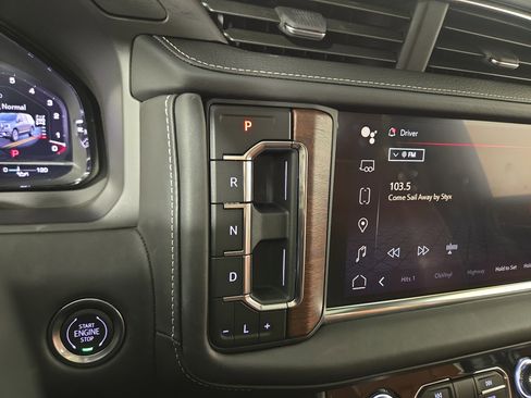 Certified 2024 GMC Yukon XL Denali Ultimate AWD/4WD image 25