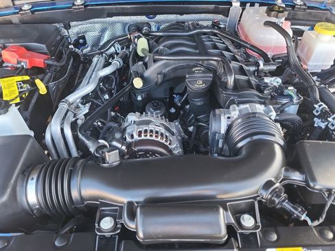 Used 2025 Jeep Gladiator Rubicon image 35