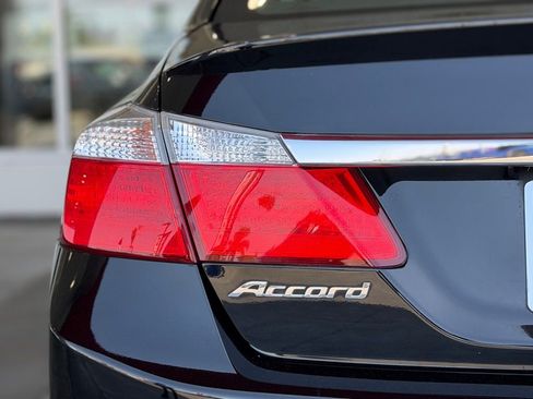 Used 2013 Honda Accord Sport image 11