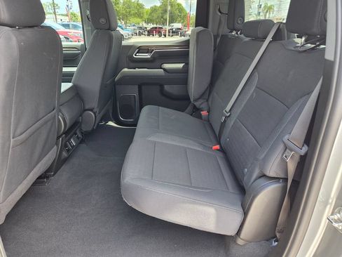Used 2025 Chevrolet Silverado 1500 LT RWD image 7