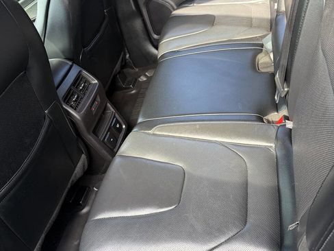 Used 2019 Ford Edge Titanium w/ Equipment Group 301A image 18