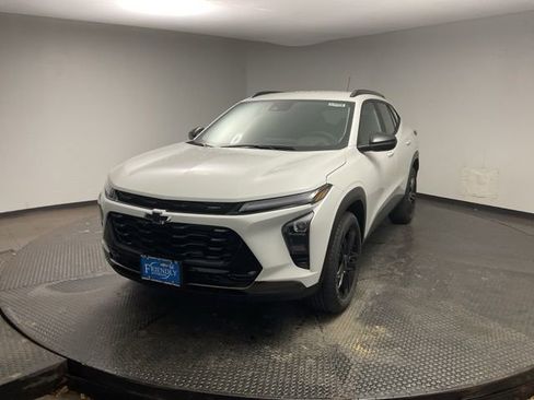 New 2026 Chevrolet Trax ACTIV image 3