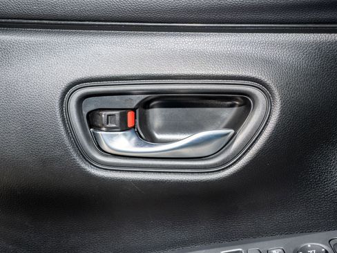 Used 2023 Honda HR-V LX image 26