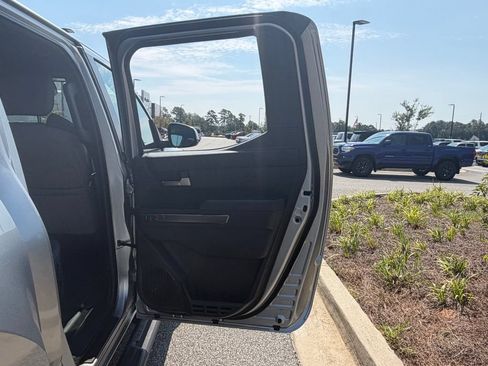 Used 2024 Toyota Tacoma TRD Sport RWD image 49
