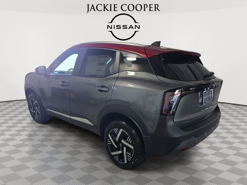 New 2026 Nissan Kicks SV w/ SV Premium Package FWD image 7