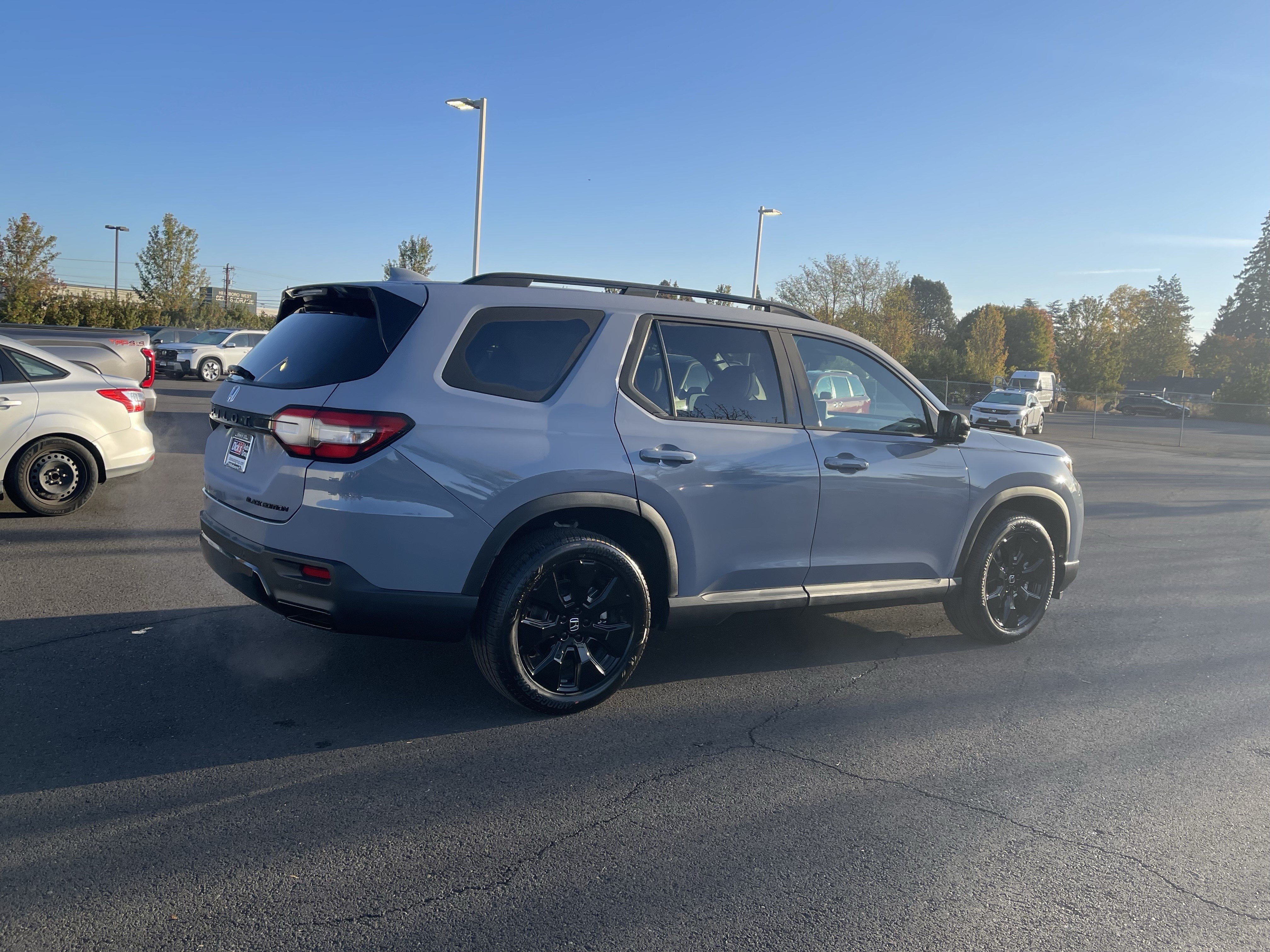 New 2026 Honda Pilot Black Edition image 3