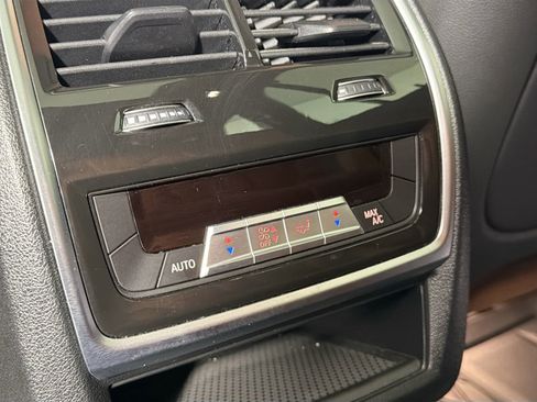 Used 2021 BMW X5 xDrive45e w/ M Sport Package image 27