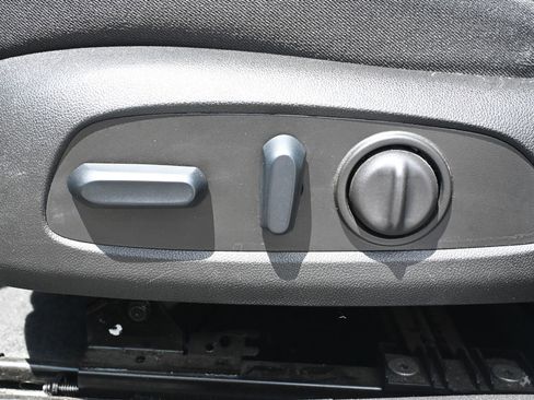 Used 2024 Chevrolet Malibu LT FWD image 9