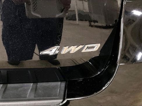 Certified 2025 Ford Explorer ST-Line w/ ST-Line Street Pack image 8