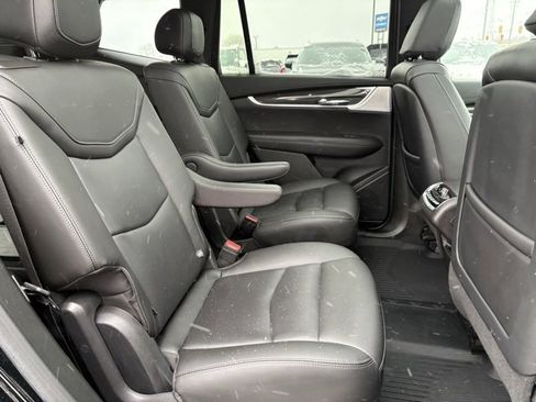 Used 2022 Cadillac XT6 Sport image 16