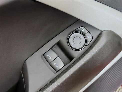 Used 2022 Chevrolet Camaro LT RWD image 18