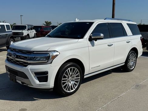 Used 2022 Ford Expedition Platinum AWD/4WD image 12