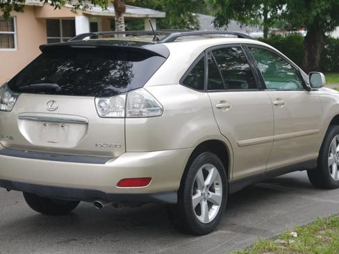 Used 2004 Lexus RX 330 w/ Premium Pkg FWD image 6
