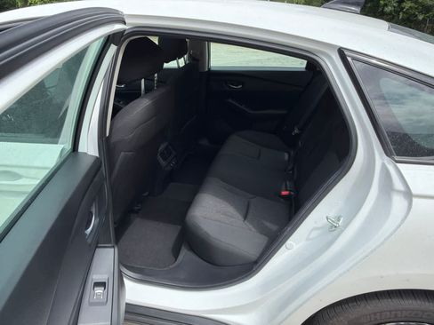 Used 2025 Honda Accord SE image 16