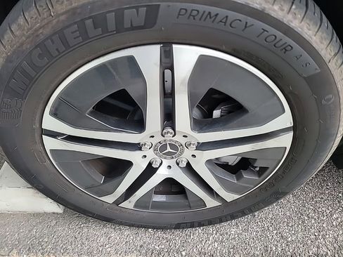 Used 2022 Mercedes-Benz GLS 450 4MATIC image 5