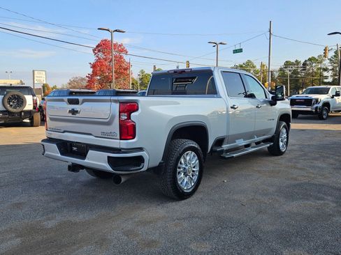 Used 2023 Chevrolet Silverado 2500 High Country image 39