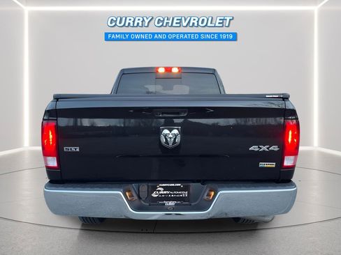 Used 2018 RAM 1500 Classic SLT image 11