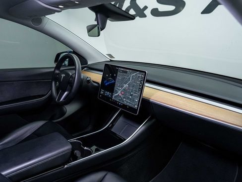 Used 2020 Tesla Model Y Performance AWD/4WD image 17