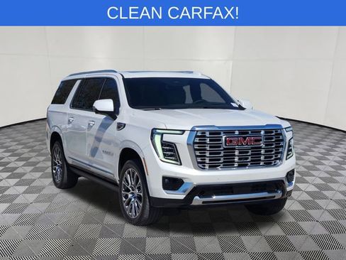Used 2025 GMC Yukon XL Denali w/ Sun & Power Step Package image 2