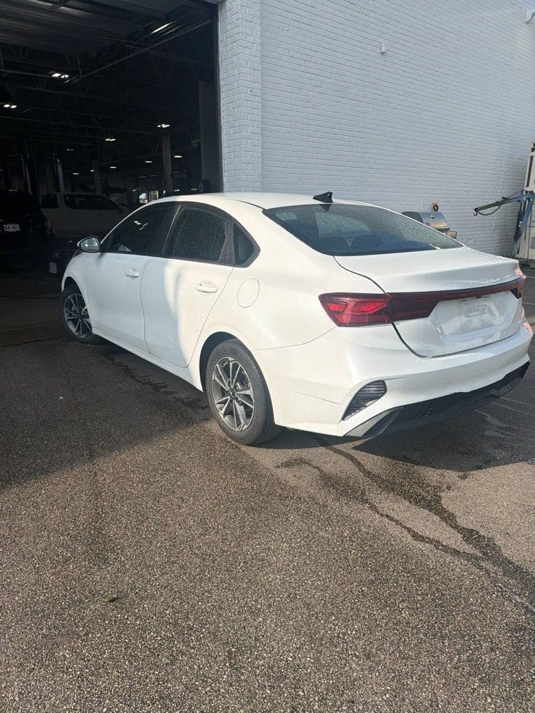 Used 2023 Kia Forte LXS FWD image 8