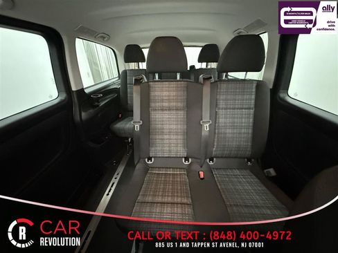 Used 2017 Mercedes-Benz Metris Passenger image 14