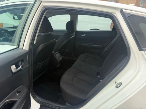 Used 2018 Kia Optima LX image 28