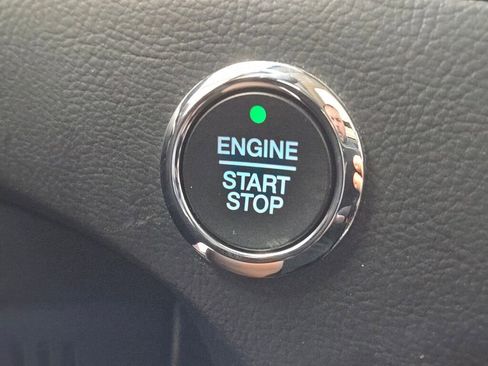 Used 2020 Ford Edge Titanium w/ Equipment Group 301A image 35