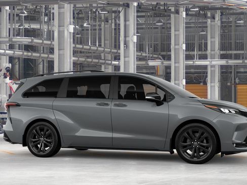 New 2026 Toyota Sienna XSE FWD image 15