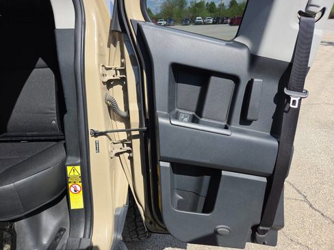 Used 2012 Toyota FJ Cruiser 4WD w/ Convenience Pkg image 18