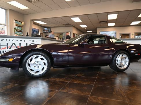 Used 1993 Chevrolet Corvette Coupe image 6